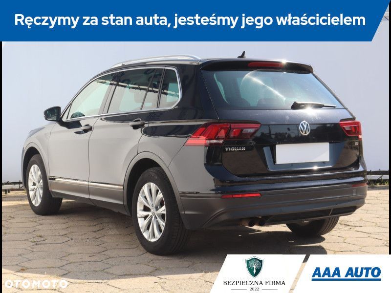 Volkswagen Tiguan - 5