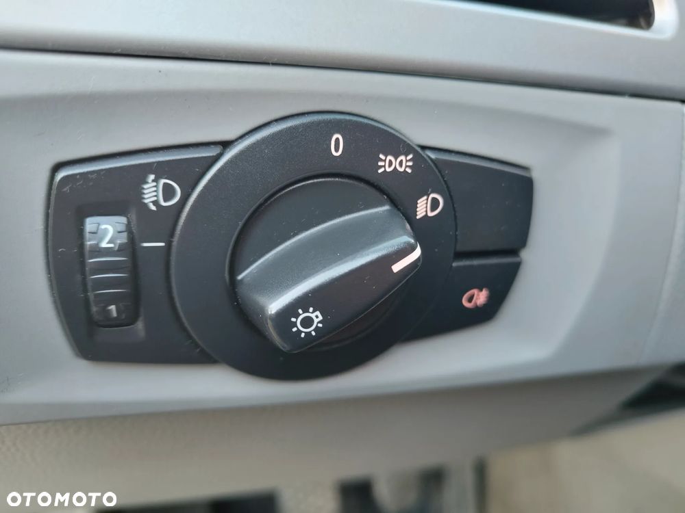 BMW Seria 3 320d - 6