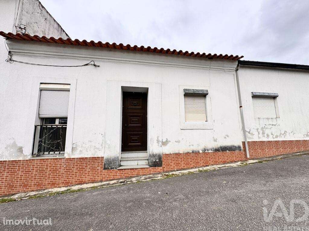 Casa / Villa T2 em Aguada de Cima de 80 m2 - Grande imagem: 2/13