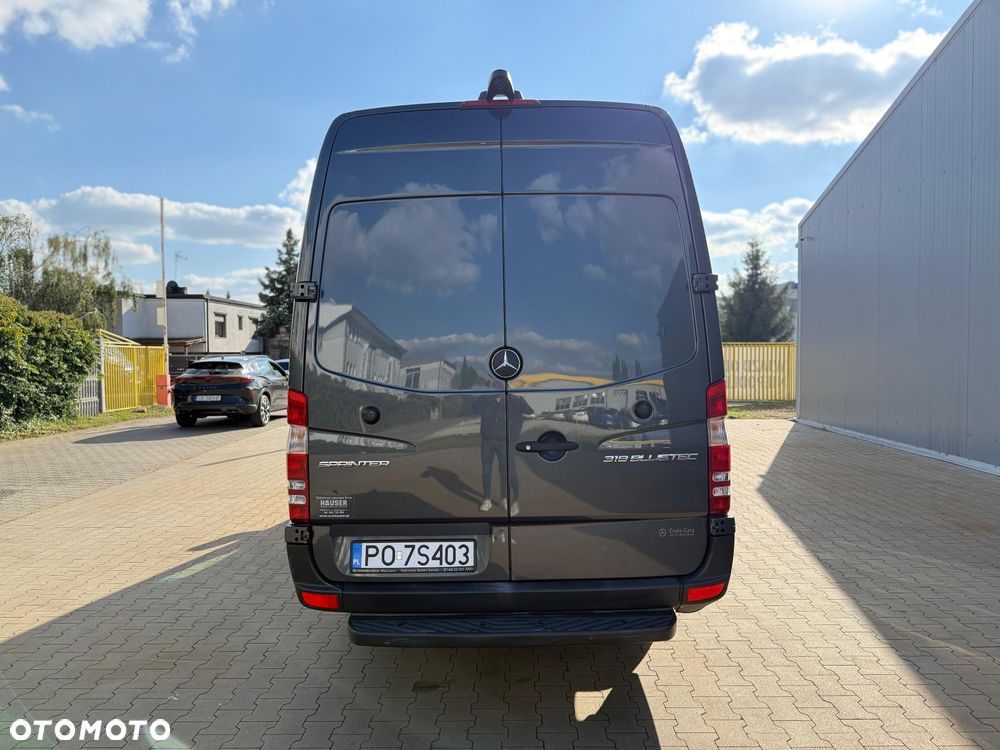 Mercedes-Benz Sprinter 319 - 5