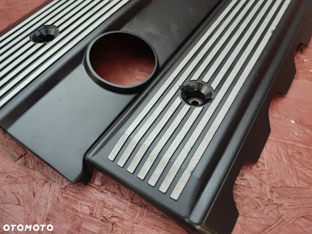 BMW E36 / E38 / E39 / Z3. ORYGINALNA POKRYWA SILNIKA / OSŁONA SILNIKA + OSŁONA KOLEKTORA SSĄCEGO DO SILNIKÓW GAMY M52B20 / M52B25 / M52B28. O NR: 1 748 633 / 1 740 160 OEM. W BARDZO DOBRYM STANIE. - 4