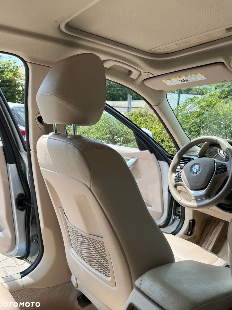 BMW Seria 3 328i Modern Line - 12