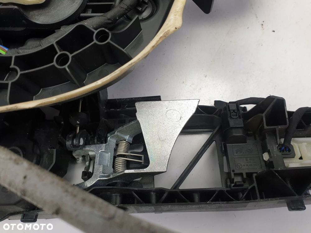 Mercedes A205 W205 ZAMEK PRZEDNICH DRZWI prawy - 10