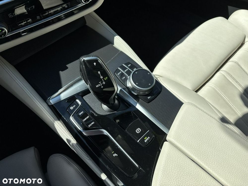 BMW Seria 5 530i xDrive mHEV M Sport sport - 27