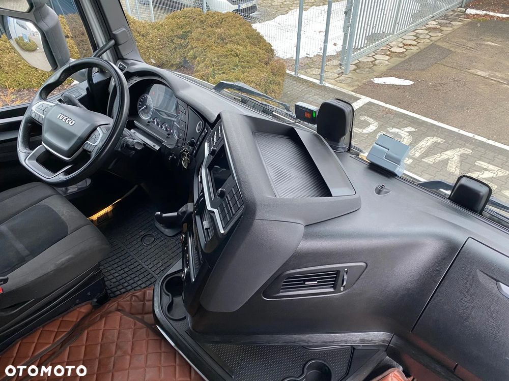 Iveco S-WAY AS440S49T/P (STANDARD) - 17