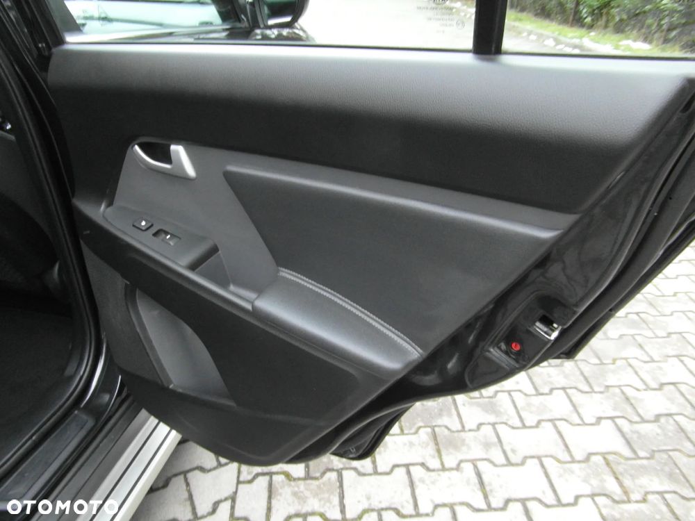 Kia Sportage 1.7 CRDI 2WD Vision - 28