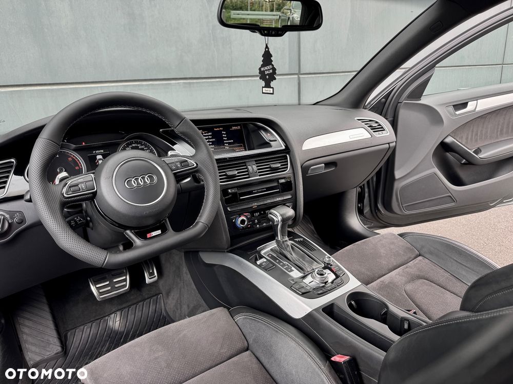 Audi A4 Avant 2.0 TDI DPF clean diesel quattro S tronic S line Sportpaket - 27