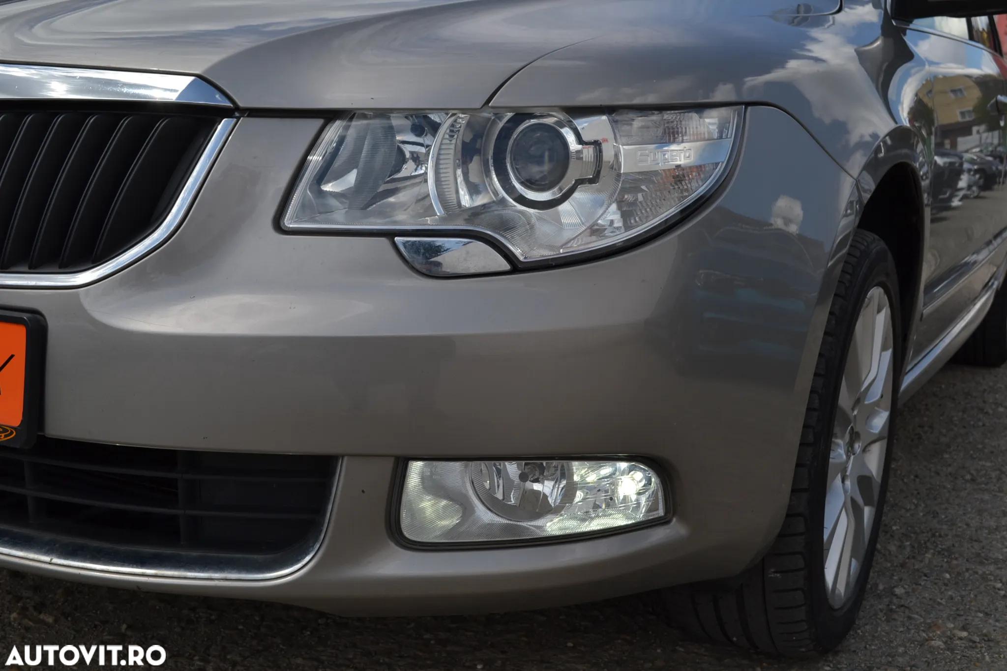 Skoda Superb 1.8 TSI Ambition DSG - 32