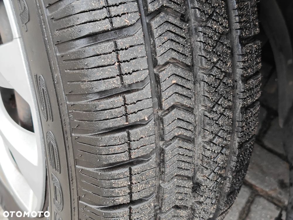 Ford Focus 1.6 Titanium - 19