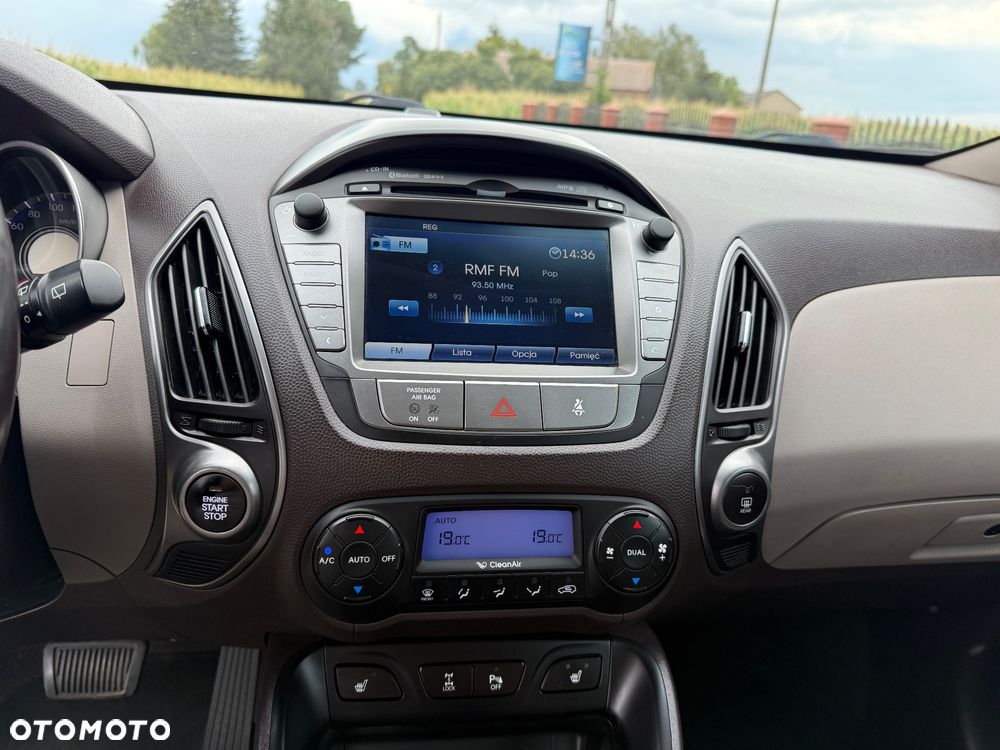 Hyundai ix35 2.0 CRDi 4WD Automatik Premium - 13