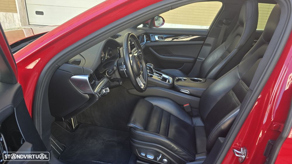 Porsche Panamera 4 E-Hybrid Executive - 15