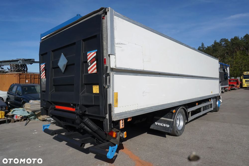 Volvo FL - 7