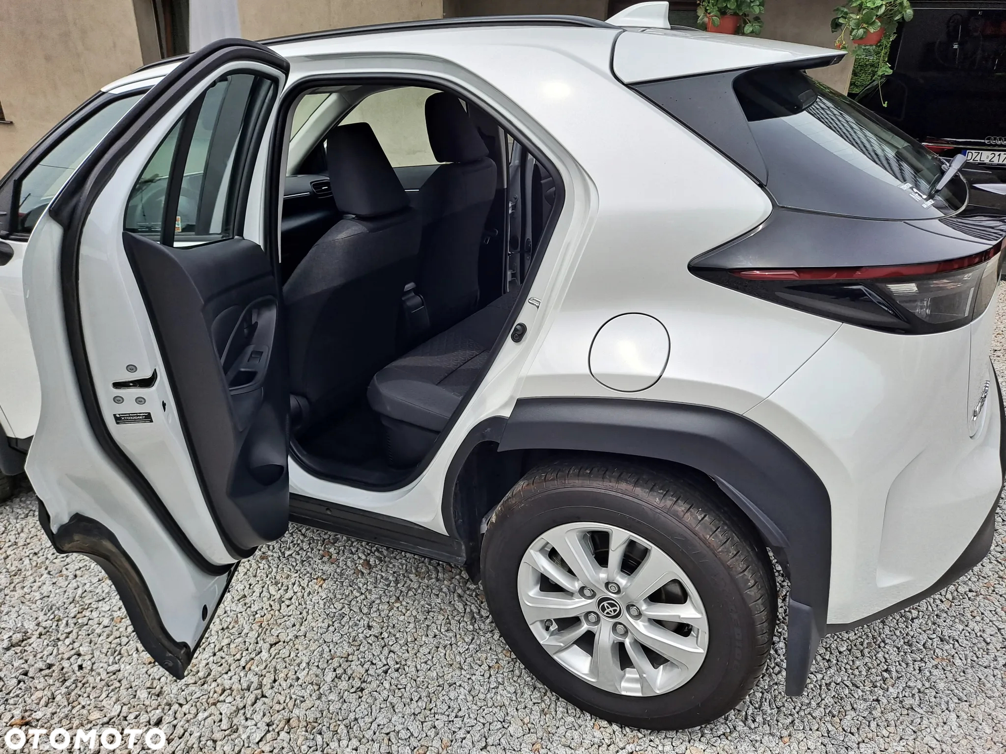 Toyota Yaris Cross Hybrid 1.5 Comfort - 23