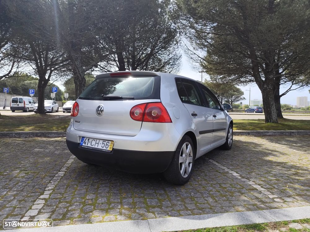 VW Golf 1.9 TDi Confortline DSG - 15