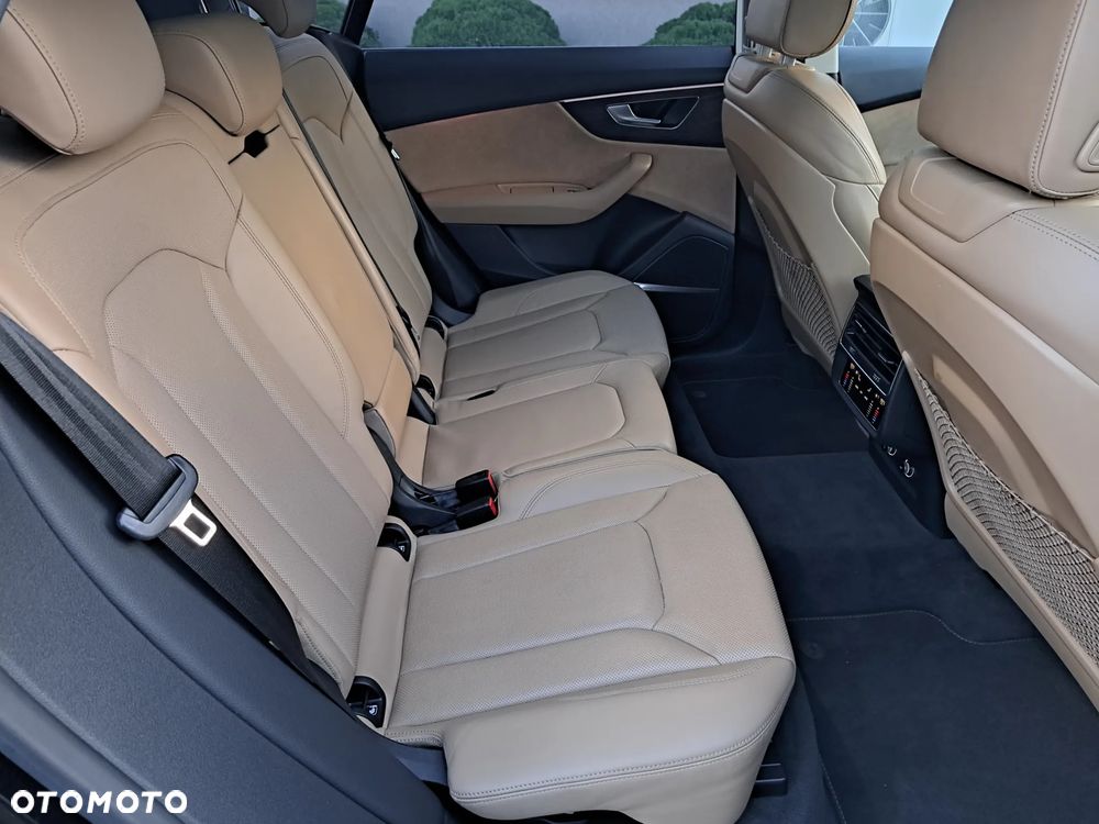 Audi Q8 50 TDI mHEV Quattro Tiptronic - 23