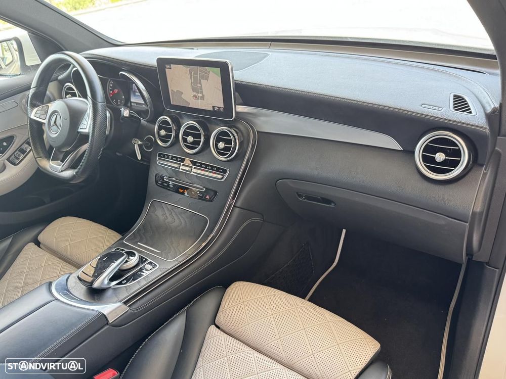 Mercedes-Benz GLC 220 d 4Matic 9G-TRONIC AMG Line - 30
