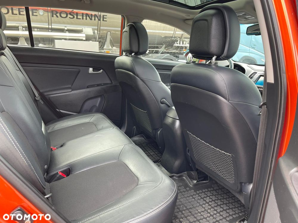 Kia Sportage 2.0 CRDI 4WD Automatik Spirit - 19