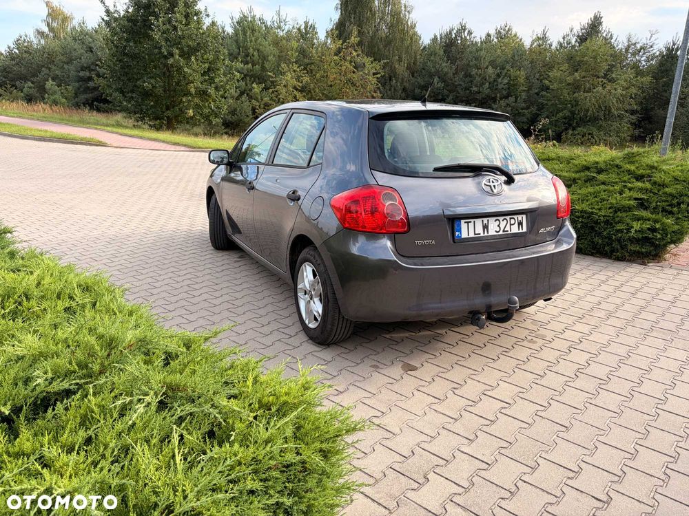 Toyota Auris - 4