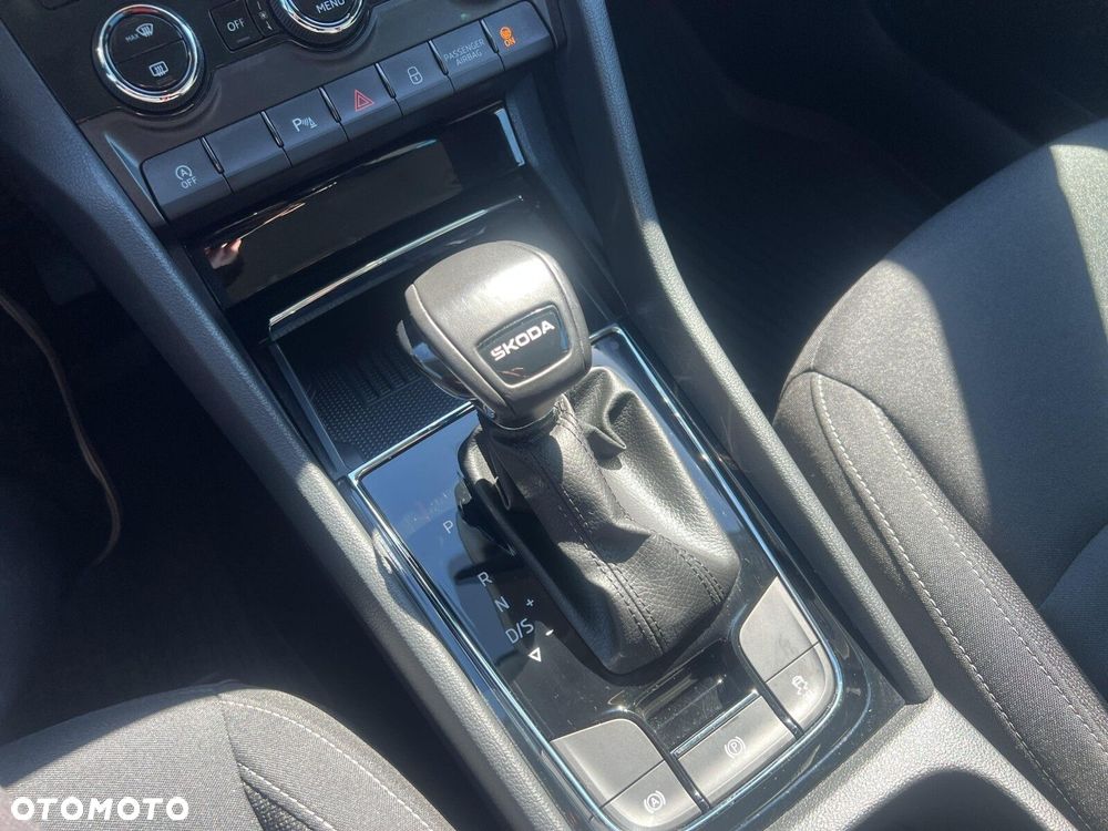 Skoda Karoq 1.5 TSI ACT Selection DSG - 23