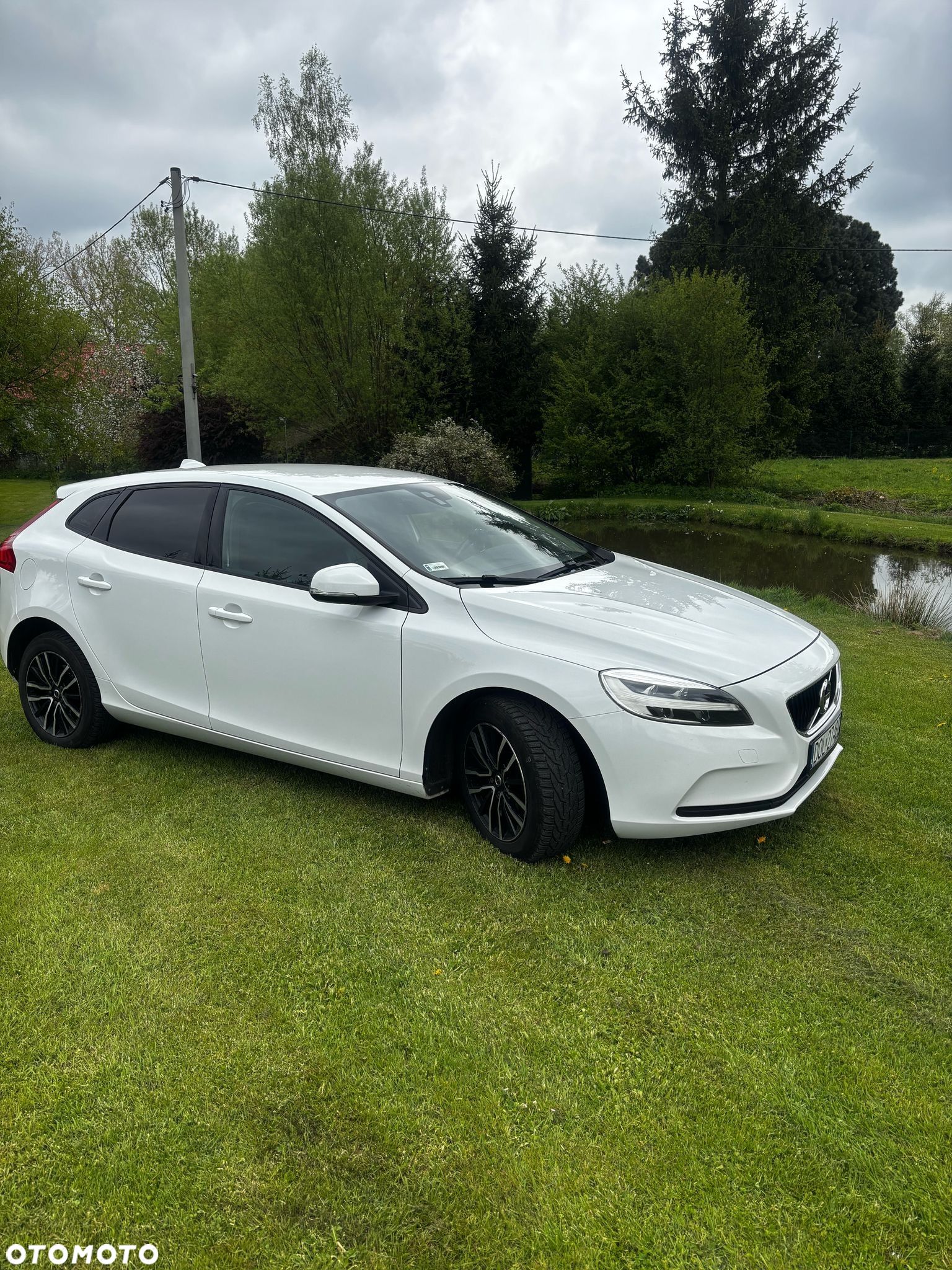 Volvo V40 D3 Drive-E Momentum - 1