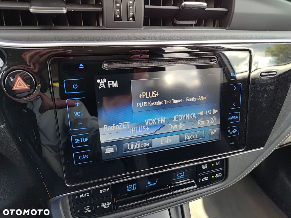 Toyota Auris - 14