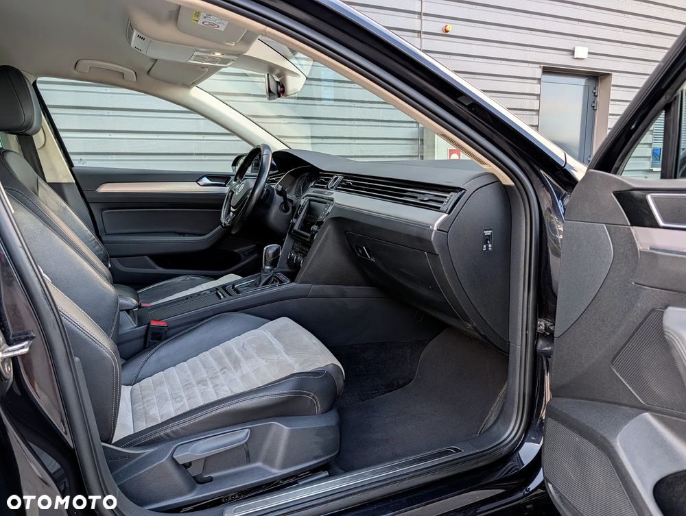 Volkswagen Passat 2.0 TDI Bi-Turbo BMT 4Mot Highline DSG - 15