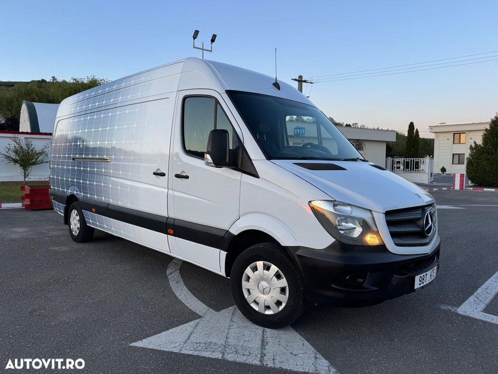 Mercedes-Benz Sprinter - 2