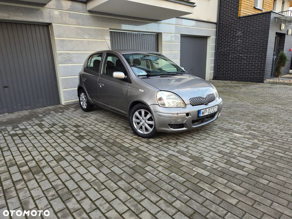 Toyota Yaris 1.3 Terra - 2