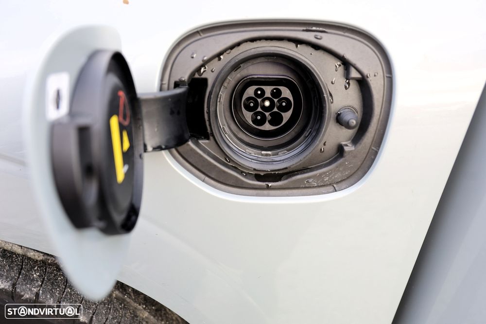 Volvo XC 60 2.0 T6 PHEV Core AWD - 3