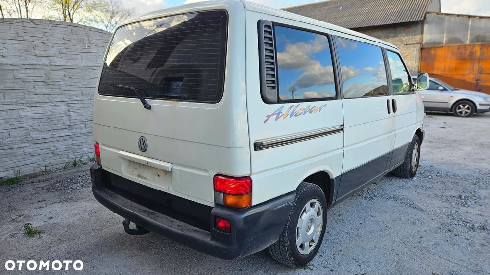 Volkswagen Multivan - 5