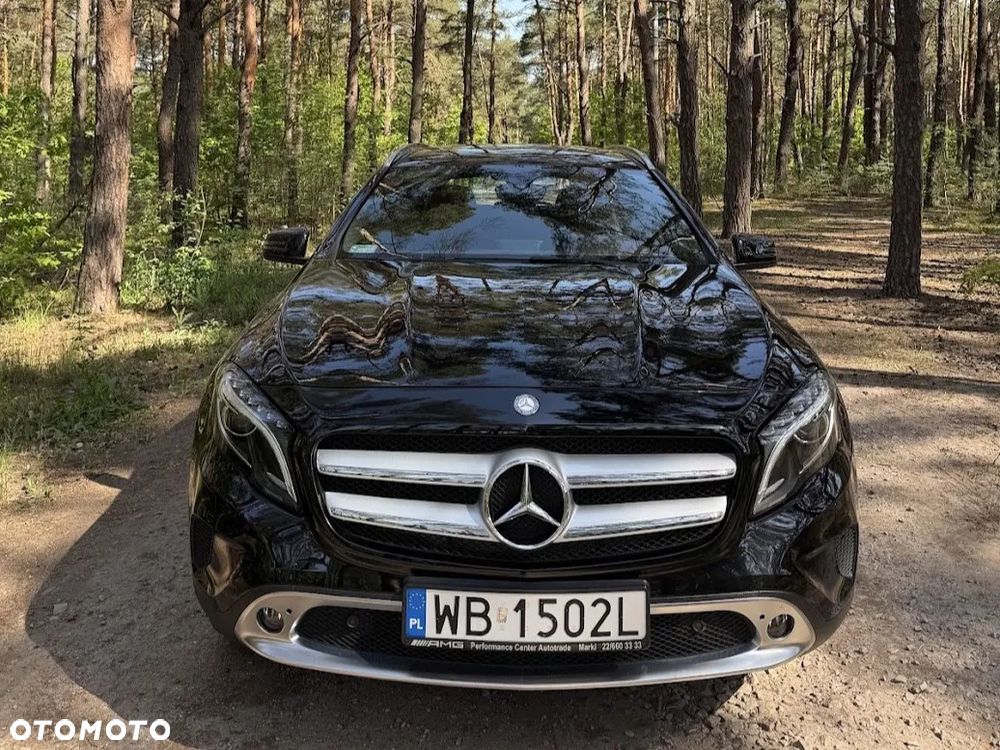 Mercedes-Benz GLA 250 4-Matic - 6