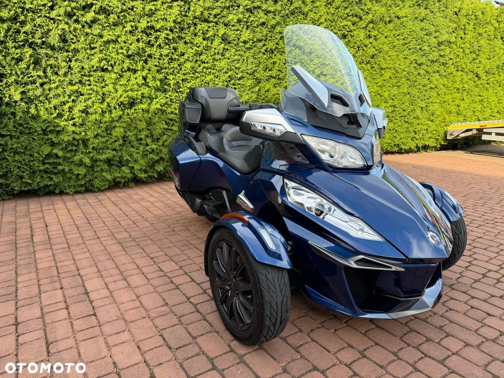 Can-Am Spyder - 1
