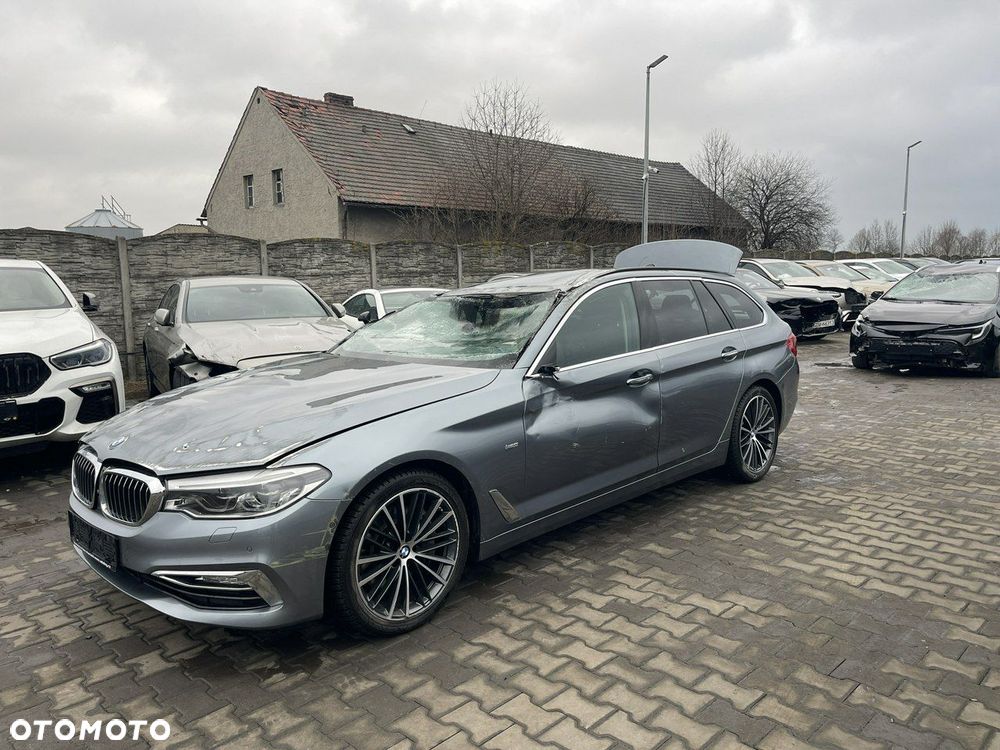 BMW Seria 5 540i xDrive GPF Luxury Line - 4
