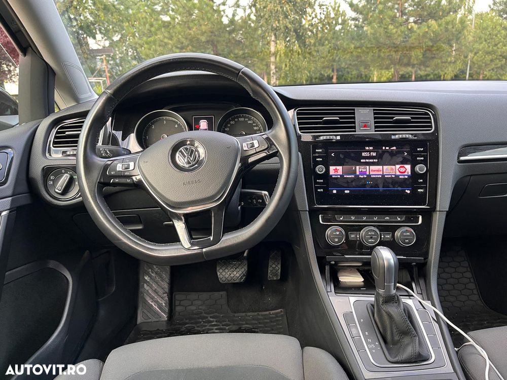 Volkswagen Golf 1.6 TDI DSG Highline - 2