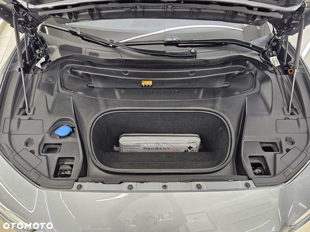 Jaguar I-Pace - 26