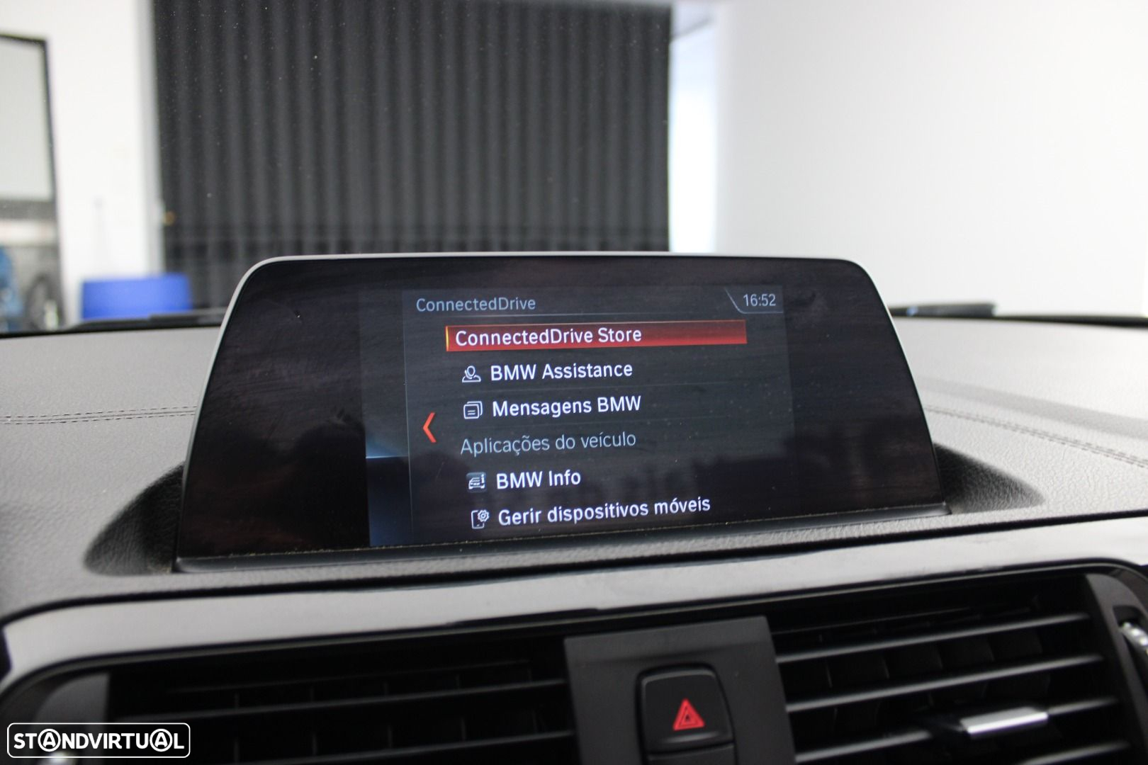 BMW 218 d Cabrio Advantage Auto - 17