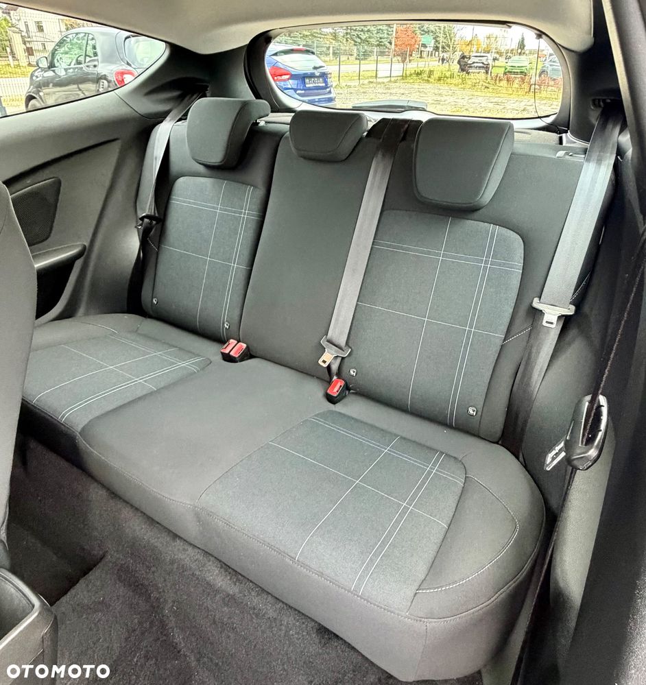 Ford Fiesta 1.1 S&S COOL&CONNECT - 12