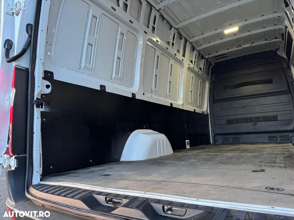 Mercedes-Benz Sprinter - 34