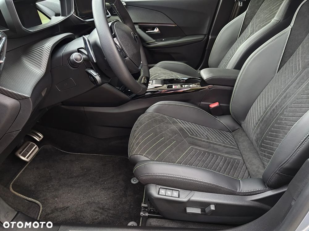 Peugeot 2008 1.2 PureTech GT S&S EAT8 - 21