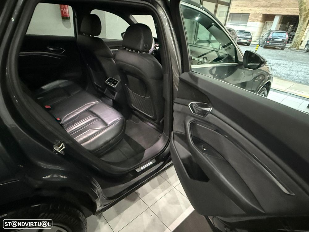 Audi e-tron 55 quattro S line - 19