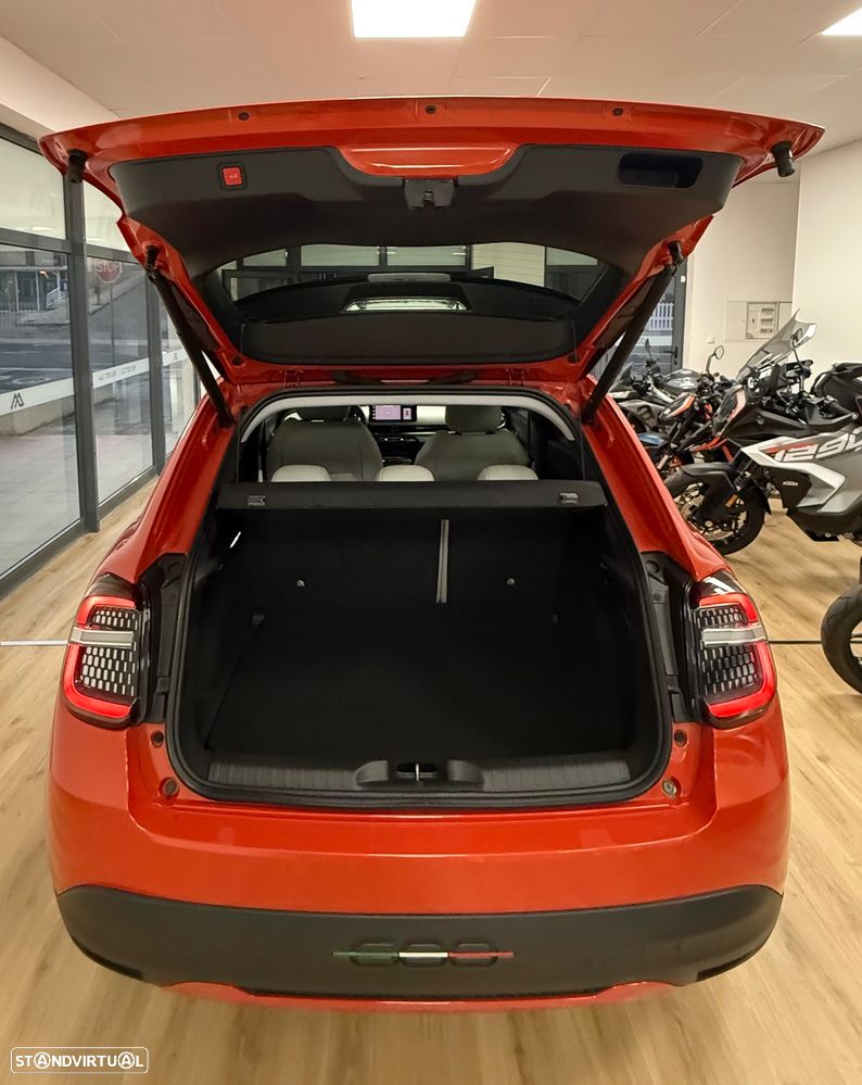 Fiat 600e La Prima - 10