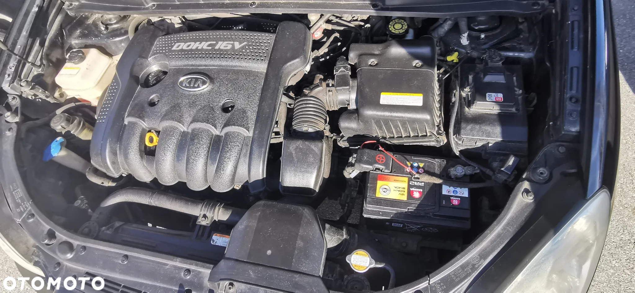Kia Carens 2.0 CVVT EX - 9