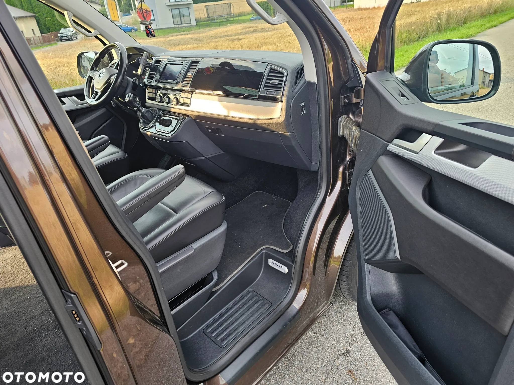 Volkswagen Caravelle 2.0 BiTDI L1 Highline - 11