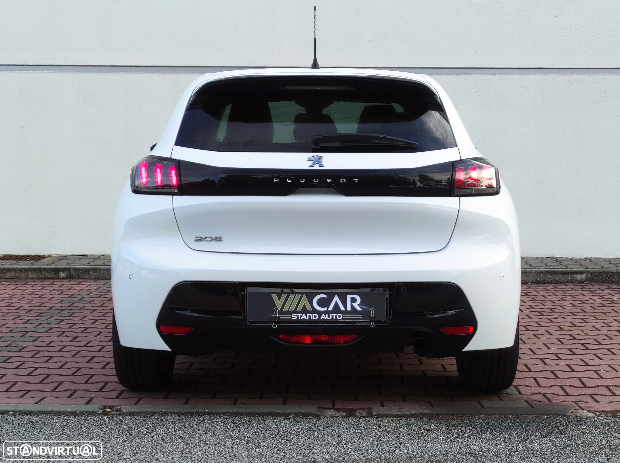 Peugeot 208 1.2 PureTech Allure Pack - 4