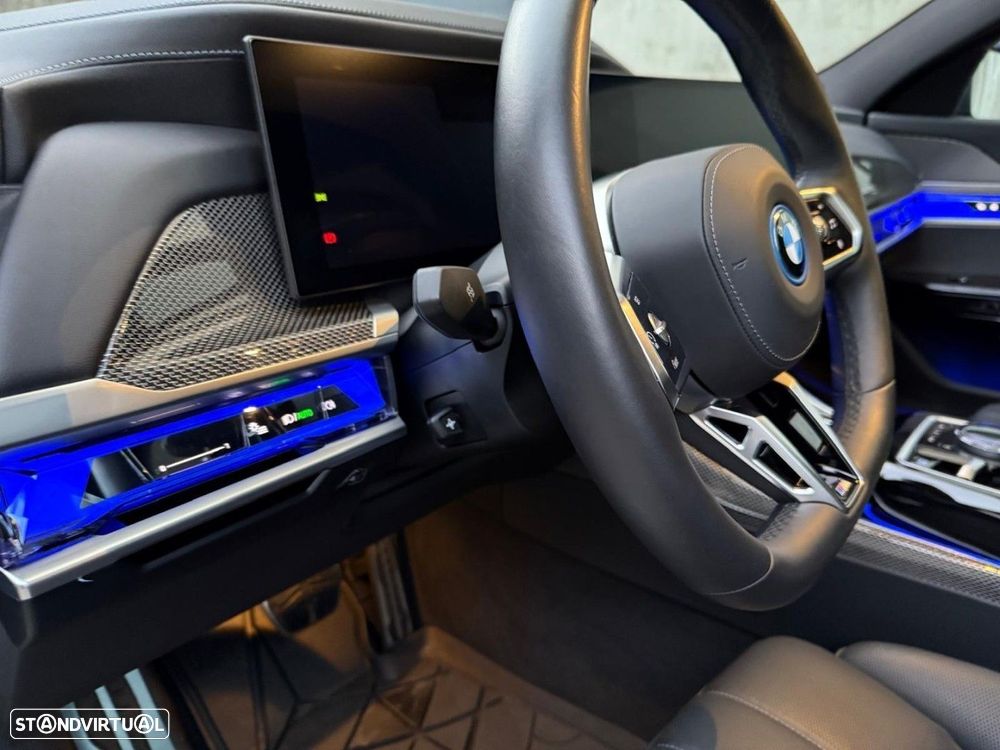 BMW i7 xDrive60 Pack Desportivo M Pro - 9