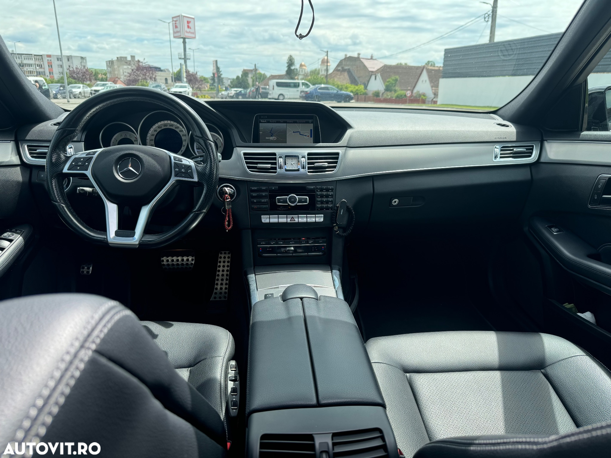 Mercedes-Benz E 220 CDI BlueEfficiency Aut. - 15