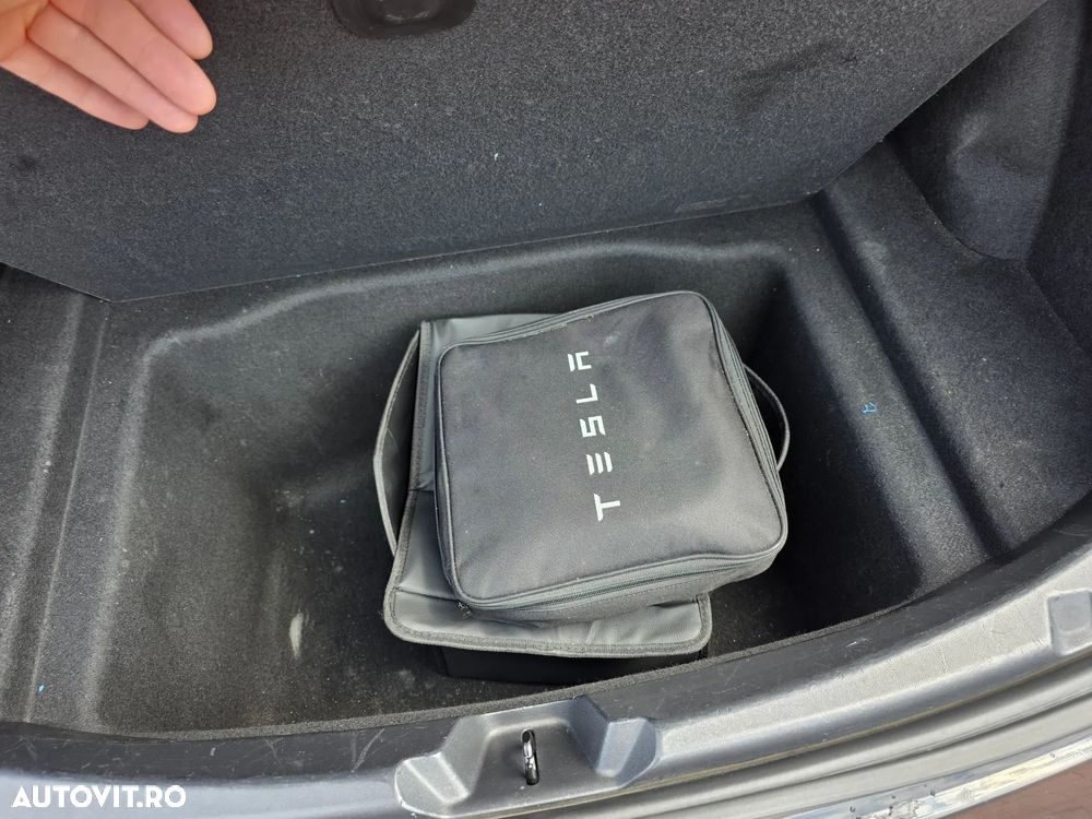 Tesla Model 3 Standard - 21