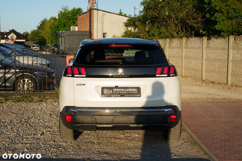 Peugeot 3008 1.2 PureTech GPF Allure S&S - 6