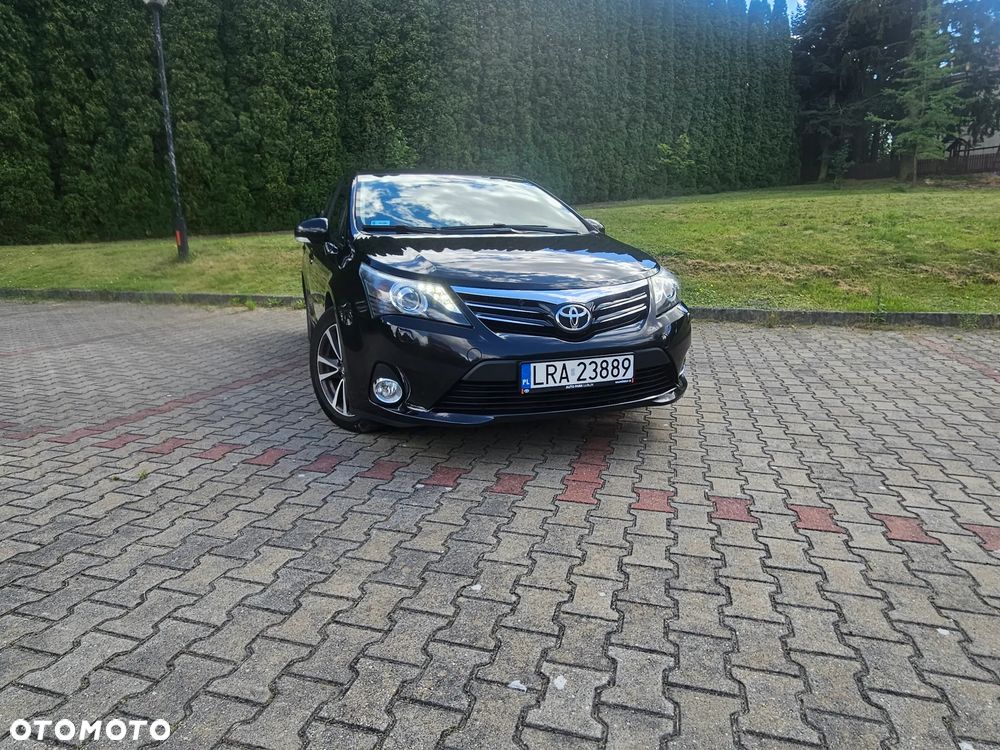 Toyota Avensis 1.8 Premium MS - 3