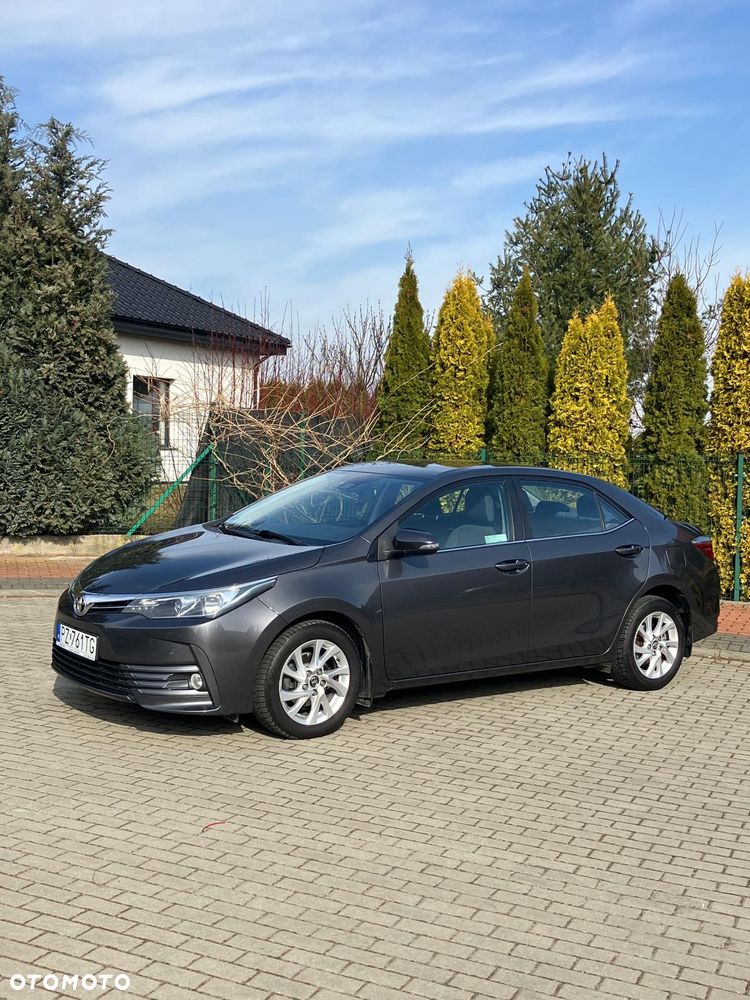 Toyota Corolla 1.6 Classic Plus - 14